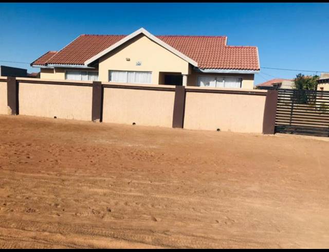 3 BEDROOM HOUSE FOR SALE IN MOLETJI